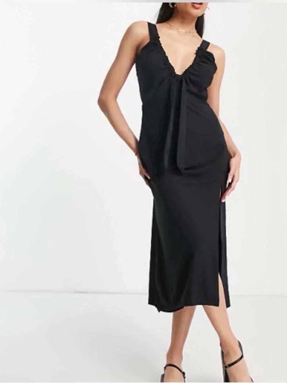 NWOT Abercrombie & Fitch Black Sleeveless V-Neck Midi Dress w/ Slit & Front Tie